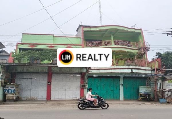 Ruko 3 Lantai di Cibitung Untuk Ruang Usaha Plus Kos2an 10 Pintu, (@ kamar mandi dalam) Include Ruko 2 Lantai Dekat Dengan Stasiun, Pasar, Rumah Sakit Cibitung