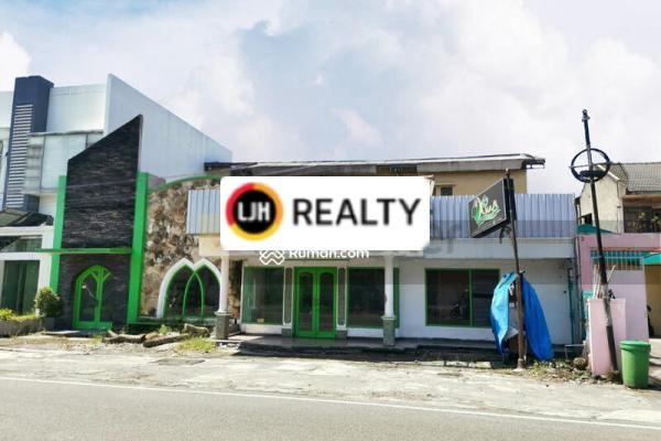 Ruko Ruang Usaha Laweyan di tengah kota Solo, Penumping, bekas Resto