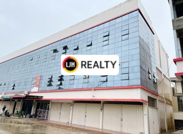 Ruko Hook 3 Lantai Di Ruko Mega Mas Batam Center