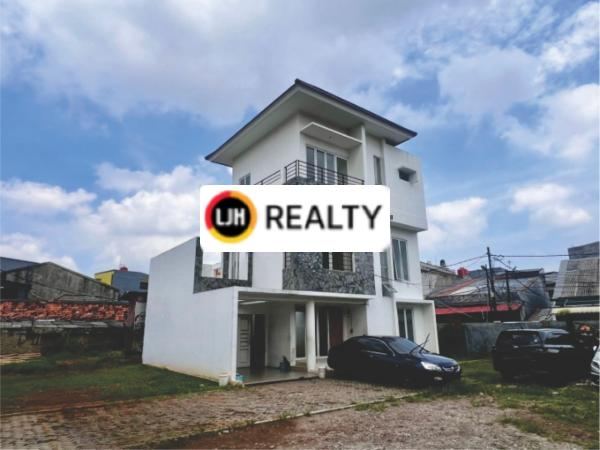 RUMAH Mewah 3 Lantai Bangunan Baru di Tomang Jakarta Barat.