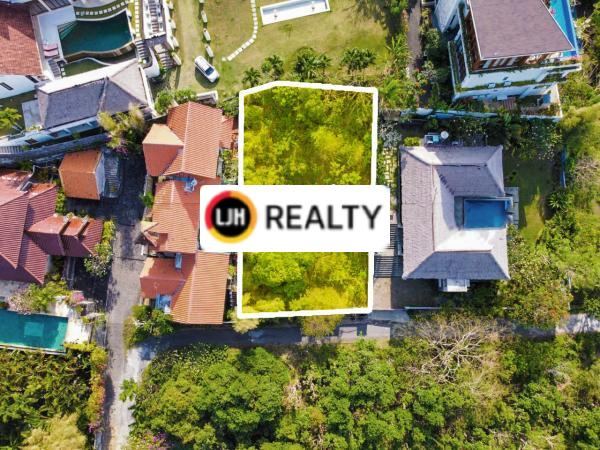 7 Are Land for Sale with Beach View in Tundun Penyu, Ungasan. The location is close to GWK Bali.