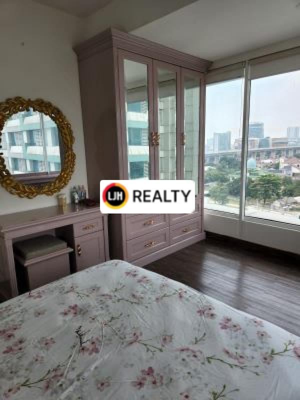 Apartement Hook Full Furnished 2 BR Tower Emerald South Grand Kemala Lagoon Bekasi