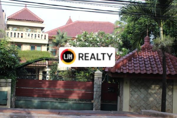 Rumah 2 lantai di Kawasan Cinere