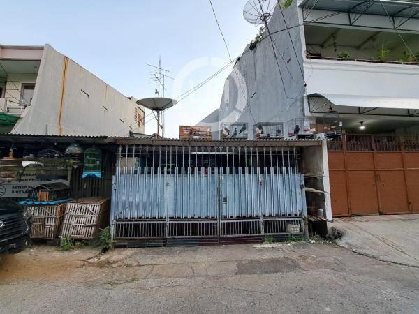 Rumah Tua Hitung Tanah di kelapa Molek kelapa Gading 