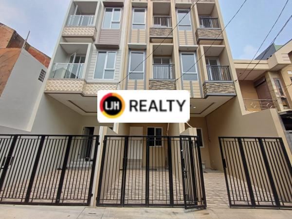 Rumah Baru Siap Huni, Minimalis, Tomang, Jakarta Barat