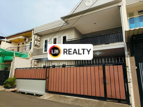 Rumah Siap Huni Ada Kamar Mandi Dalam di Tomang Jakarta Barat