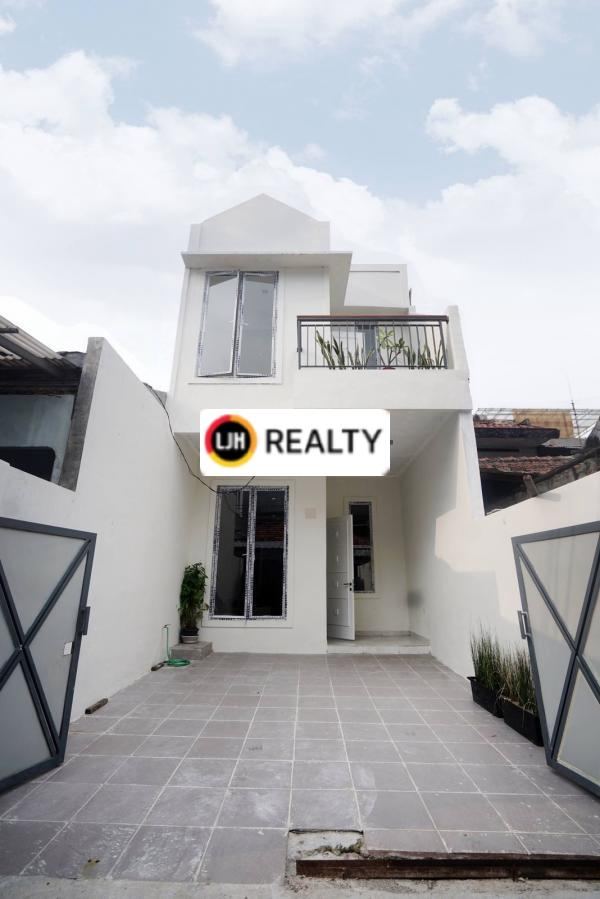 Dijual Rumah 2 Lantai di Tebet Jakarta Selatan