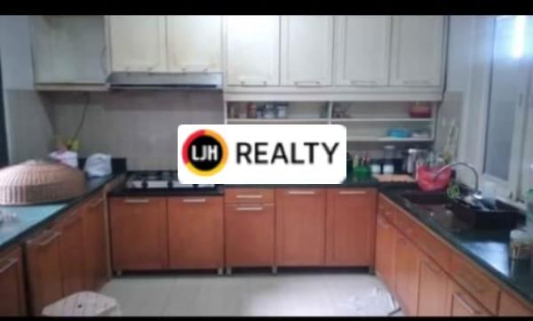 Rumah 2 Lantai, 3 Kamar Tidur, Luas Tanah 330 M2 di Duren Sawit Jakarta Timur 
