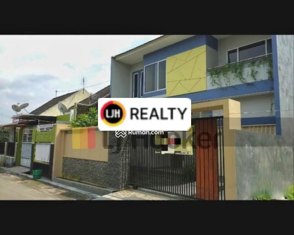 Rumah Baru 2 lantai di Baturan Fajar Indah, dekat Alfamart, Indomaret, Superindo, Rumah Sakit