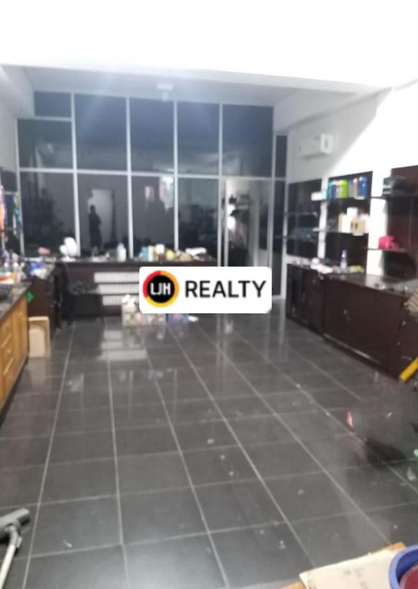 Ruko di Boulevard Raya cocok untuk Kantor atau Usaha 