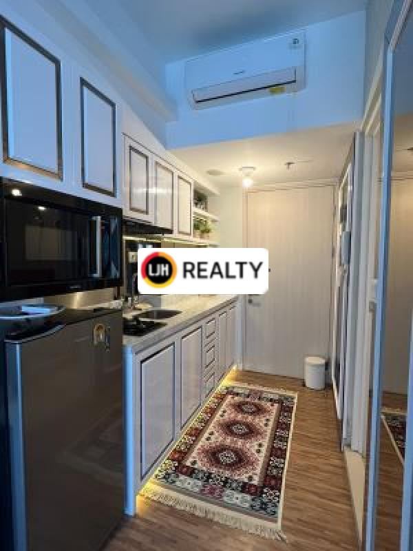 Apartment siap huni studio full furnish depan Sumarecon Mall Bekasi, samping Binus, Al Azhar, Penabur akses tol bekasi barat