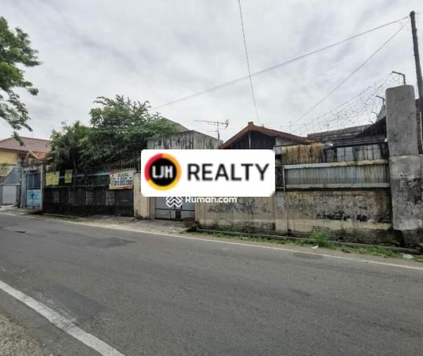 Rumah pinggir jalan Serengan