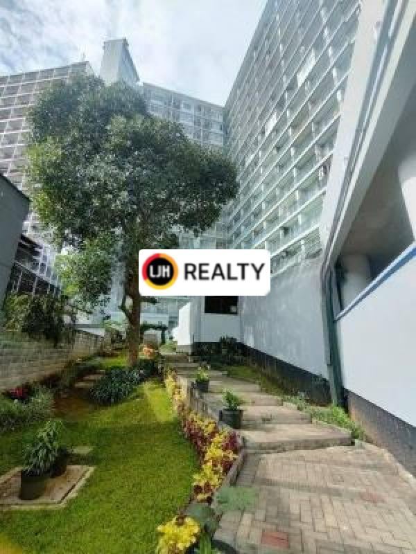 Apartement Dago Sultes Luas 41 M2, 1 Kamar Tidur Siap Huni, Lokasi Strategis Dekat Area Perkantoran, Universitas, Pusat Perbelajaan Dan Kuliner, Dago Kota Bandung