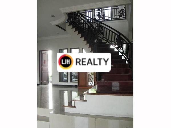 Rumah di Cinde Timur Atas Raya Semarang