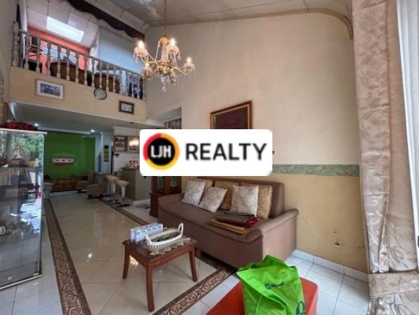 Rumah Kota Bekasi 2 Lantai Dalam Komplek Perumahan Griya Timur Indah Kamar 3 Siap Huni Full Furnished Bekasi Timur