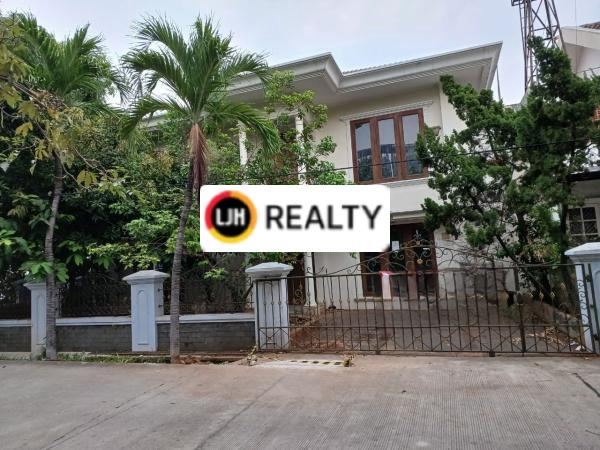 Rumah di Janur Indah Kelapa Gading Jakarta Utara 