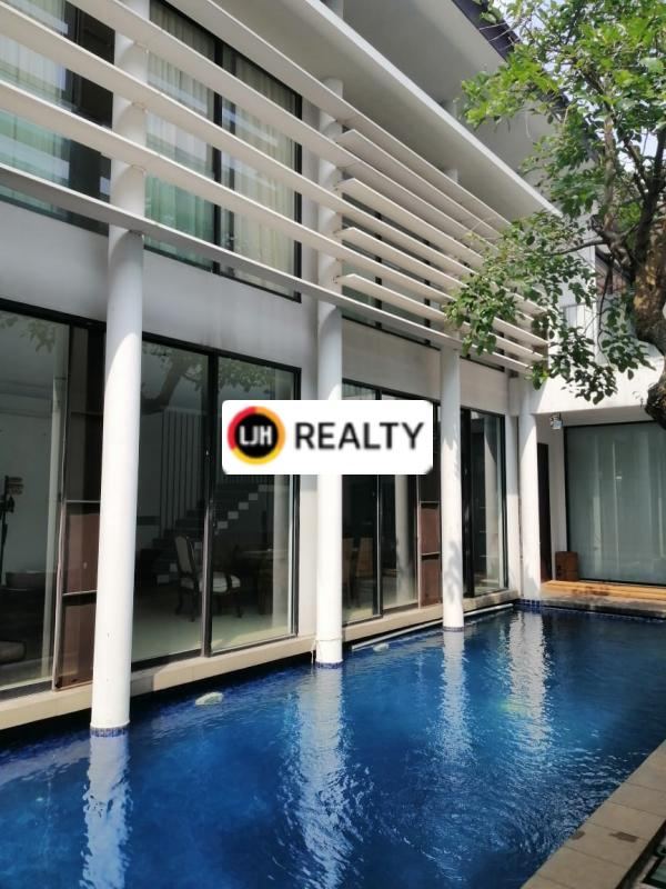 Rumah Mewah Komplek Lembah Ampera Jakarta Selatan