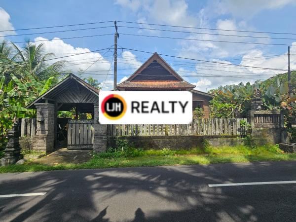 2 bedrooms house for rent at Marga, Tabanan, strategic location, good access, 15 minutes to Tasta Zoo