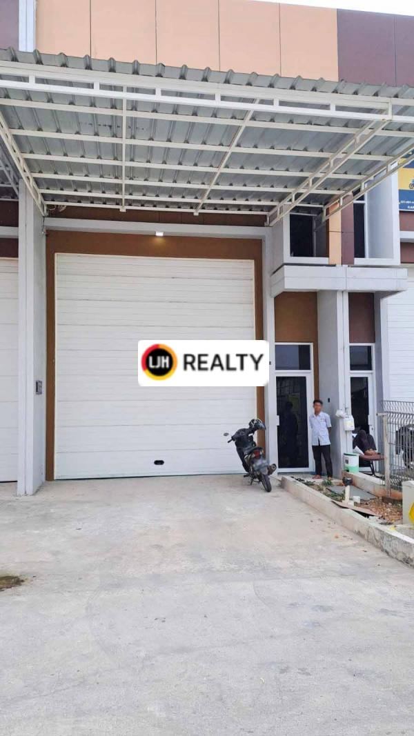Gudang Kawasan Industri Tritonville, Batu Ceper, 6x20 m², 2 Lt, HGB