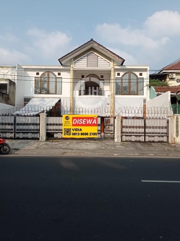 Dijual Rumah 3 lantai di Malaka Sari Duren Sawit, Jakarta Timur