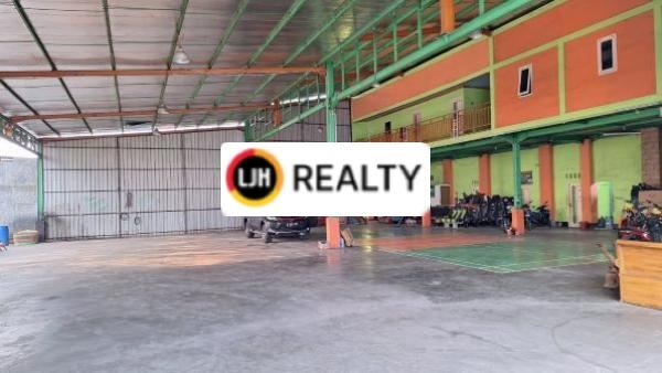 Gudang Ex Workshop Siap Pakai Luas Tanah 1.300m2 Terdapat Mess Untuk Karyawan di Cimuning Bekasi