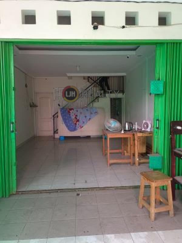 Ruko di Boulevard cocok untuk usaha Spare part, Apotik di Cimuning Bekasi