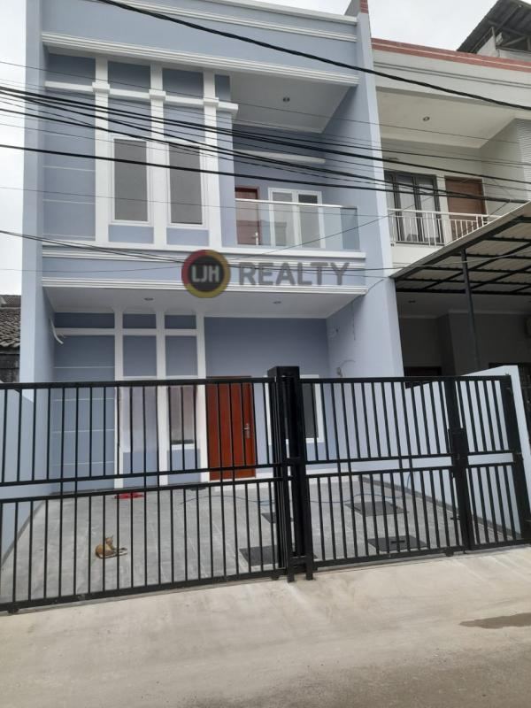 Rumah Minimalis Cantik di Janur Kuning Kelapa Gading Jakarta Utara
