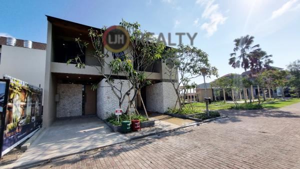 Villa Summerfield Jimbaran Bali Ada Kolam Renang