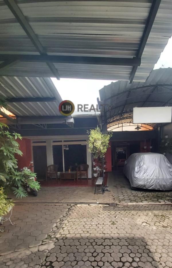 Rumah Luas Semi Furnished Di Mlatinorowito, Kudus - Jawa Tengah