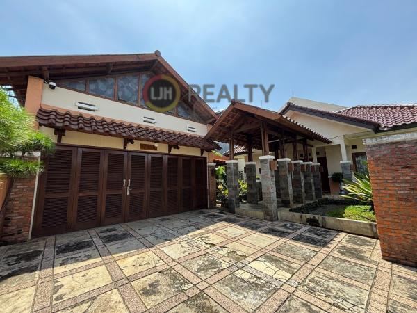 Dijual Rumah Griya Loka Sektor 1.3 BSD City 