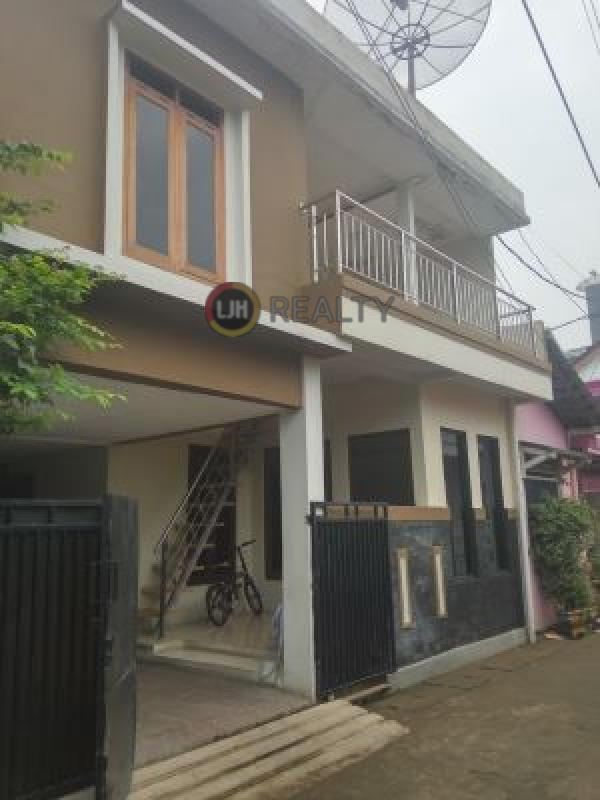Rumah di Margahayu Bekasi Timur 2 Lantai Siap Huni, 6 Kamar Tidur, 1 KM dari Pintu Tol Bekasi Timur