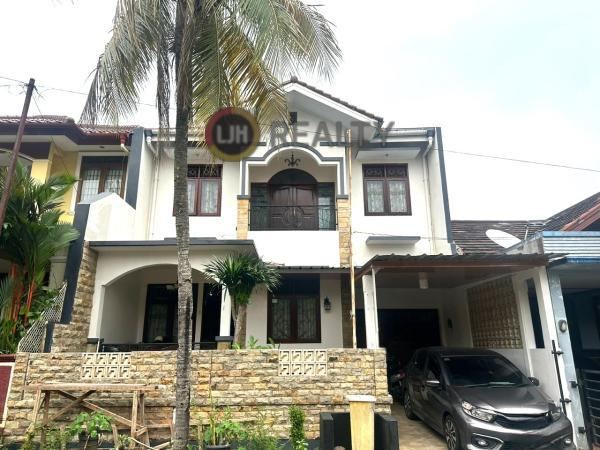 Rumah 2 Lantai Siap Huni Di Komplek Pesona Depok 