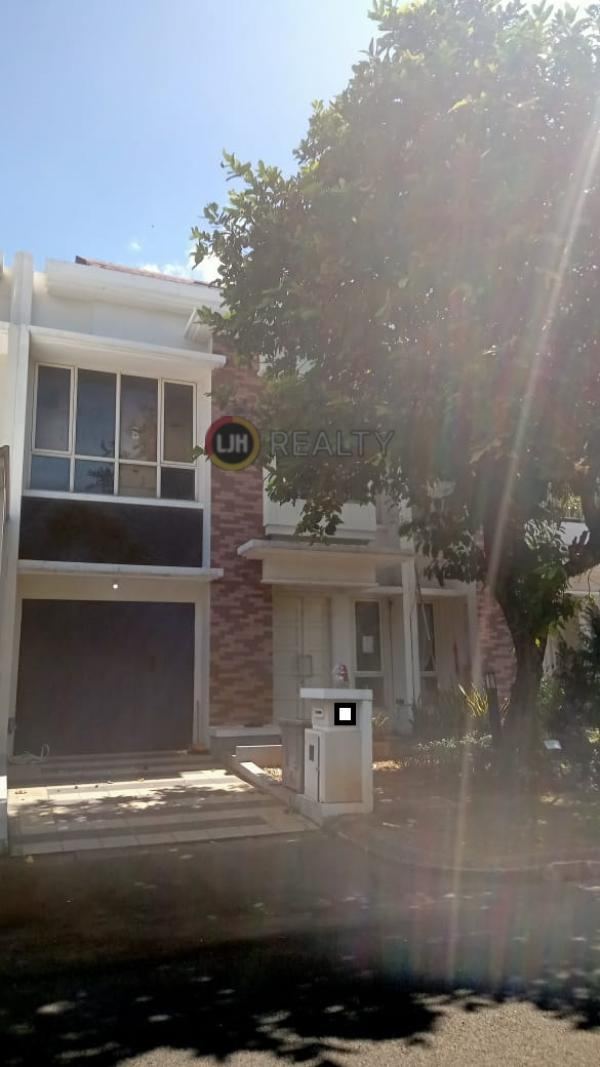 Dijual rumah di Gading Serpong Cluster Faraday