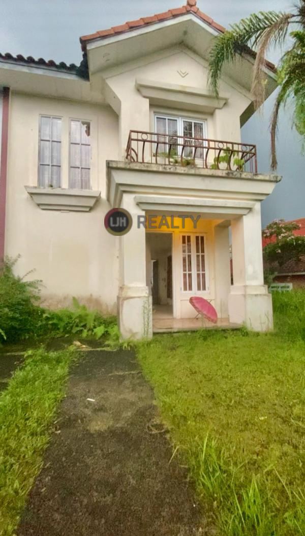 Villa di Puncak Resort Drive Sukanagalih, Pacet