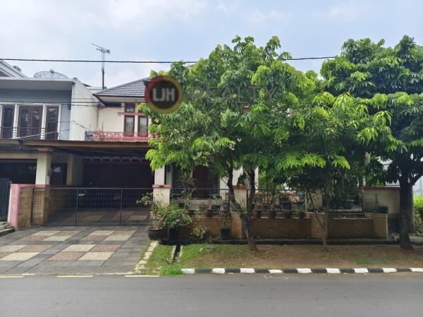 Dijual Rumah Luas di Kemang Pratama I Bekasi 