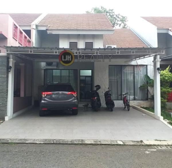 Rumah Mungil Dalam Cluster Di Perumahan Legenda Wisata - Cibubur