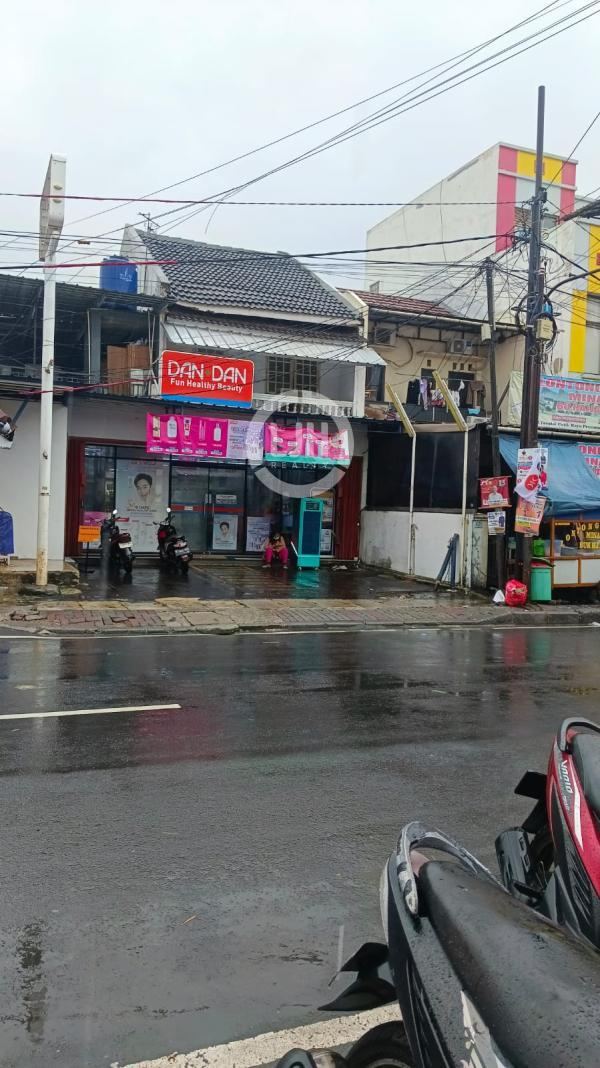 Ruko Pinggir Jalan Strategis Jakarta Timur