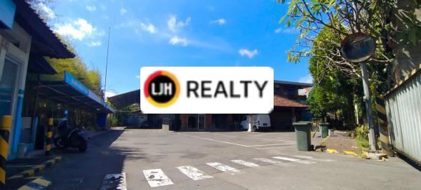 Large Rental Warehouse in East Gatot Subroto. Only 5 minutes to Living World Denpasar.