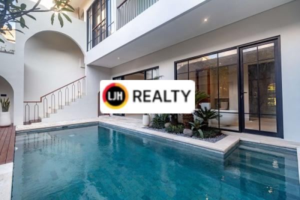 New Brand Villa for Sale in Jimbaran with 3 bedrooms. Close to I Gusti Ngurah Rai International Airport.