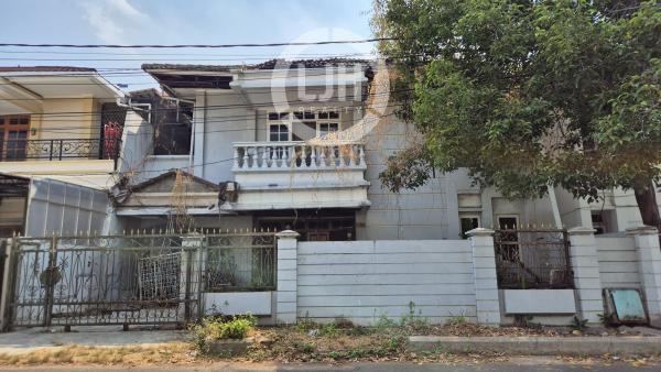 Rumah Tua Hitung Tanah di Janur Indah, Kelapa Gading, Jakarta Utara 