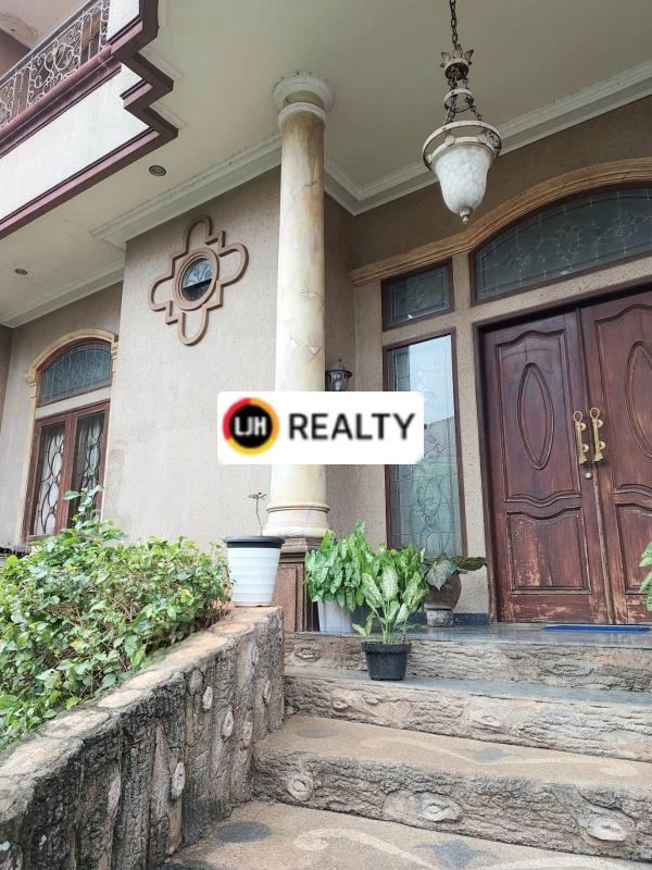 Rumah Desain Split Level di Bukit Cinere Indah (BCI) Cinere