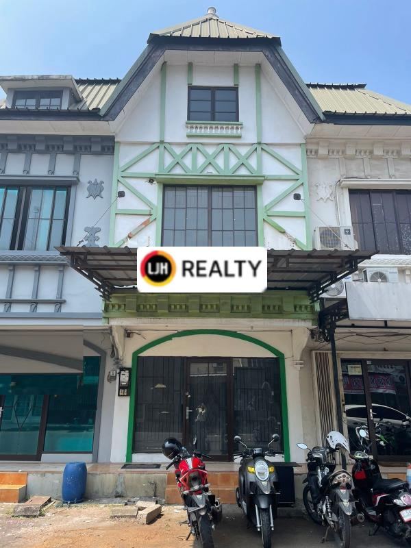 Ruko Siap Pakai di Kawasan Komersial Kota Wisata Cibubur