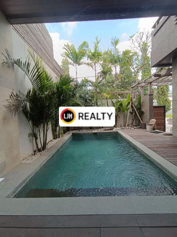 2 bedrooms villa for sale at Canggu, Kuta Utara, strategic location close to Berawa area