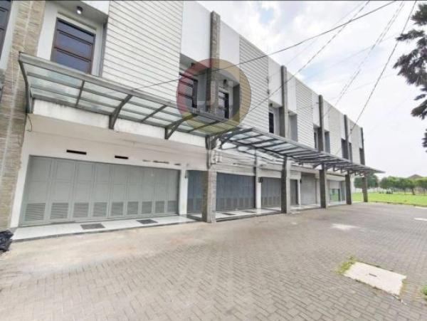 Ruko 3 Lantai Luas 150m2, Cocok dijadikan Kantor atau Tempat Bimbel, Klinik, Tempat Usaha Lainnya, Siap Pakai, di Batununggal Bandung