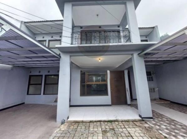 Rumah 2 Lantai Luas 168m2, 5 Kamar Tidur, Cocok dijadikan Hunian atau Kantor, di Antapani Bandung