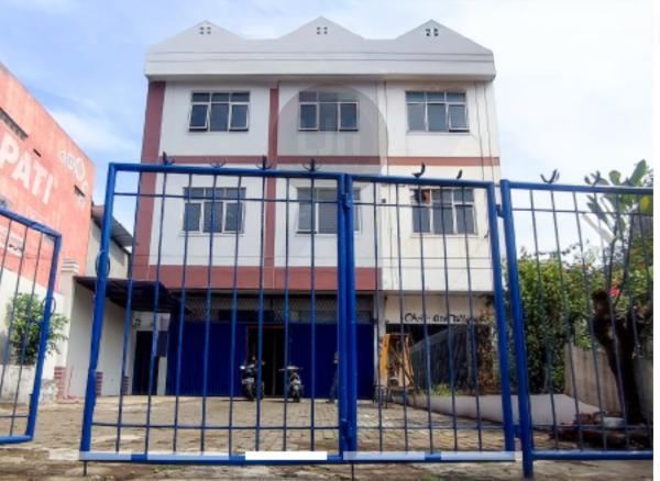  Ruko Gandeng di Pertukangan, Jakarta selatan 