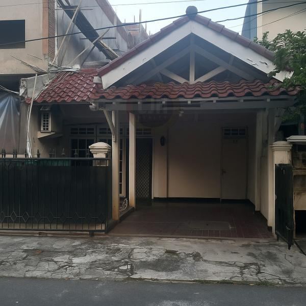 Rumah di pondok Indah jakarta selatan 