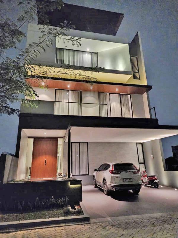 Rumah Mewah Fully Furnished di Green Lake City Cluster Australia Ebony – Cipondoh Tangerang