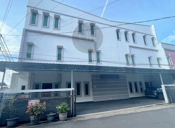Dijual Rumah kos 3 Lantai Di Baloi Persero depan bcs mall