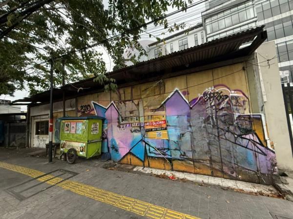 Disewakan Ruko Lokasi Strategis di Jatinegara Jakarta Timur